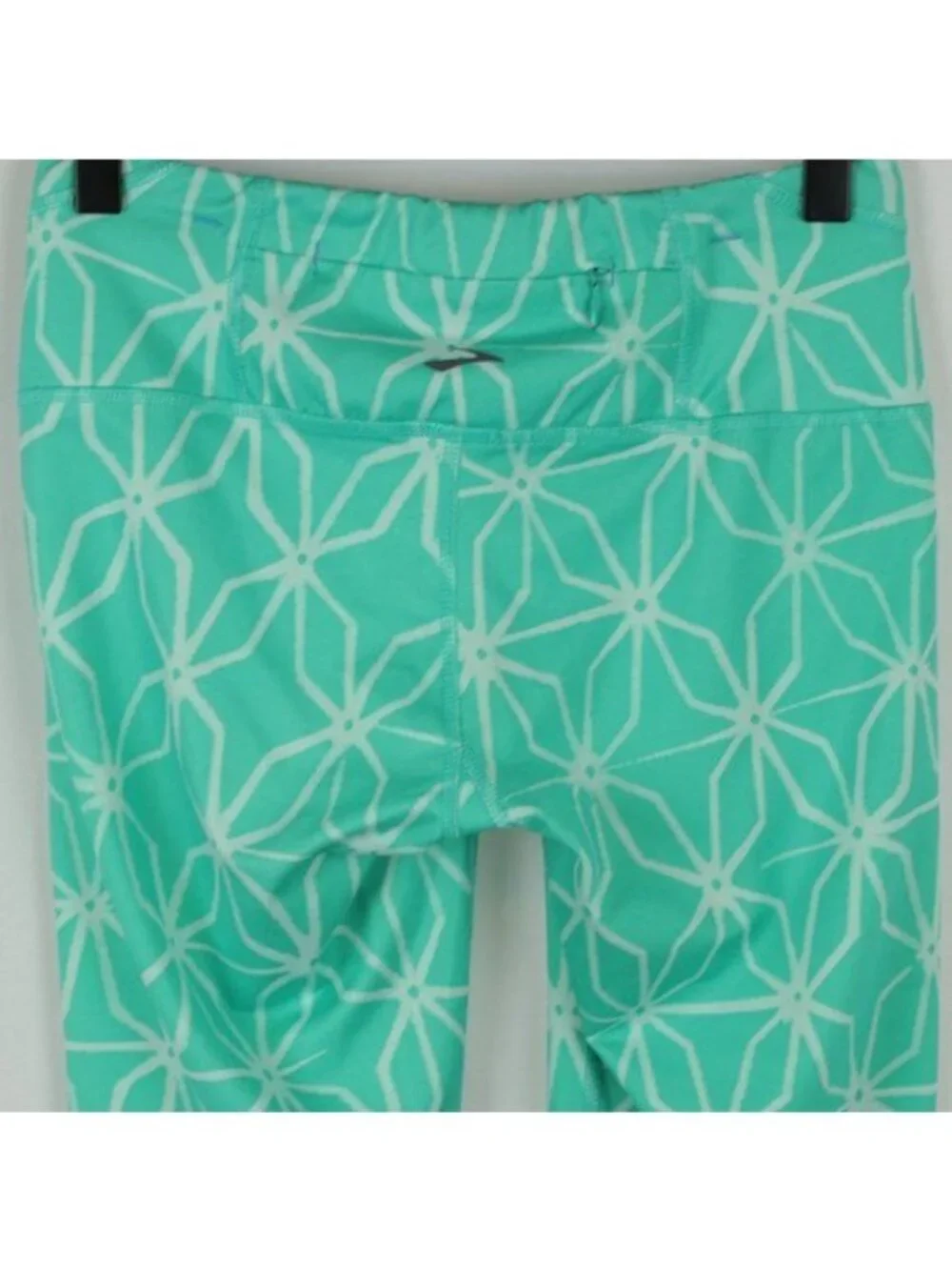 Brooks Women's XS Green White Mid Rise Capri Athletic Running Leggings